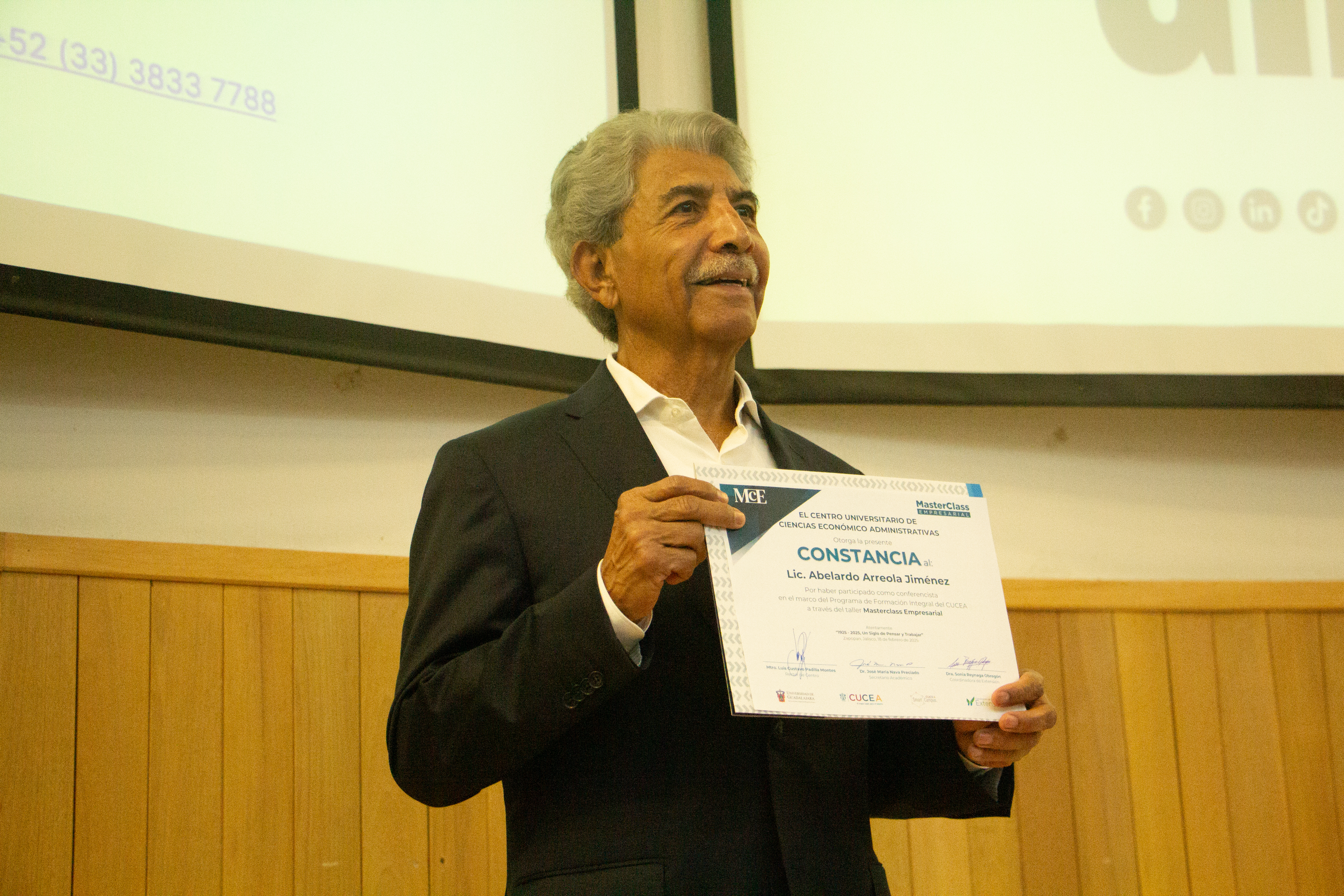 Innovación y Adaptación: Pilares del Éxito Empresarial según Abelardo Arreola Jiménez invitado de Master Class Empresarial