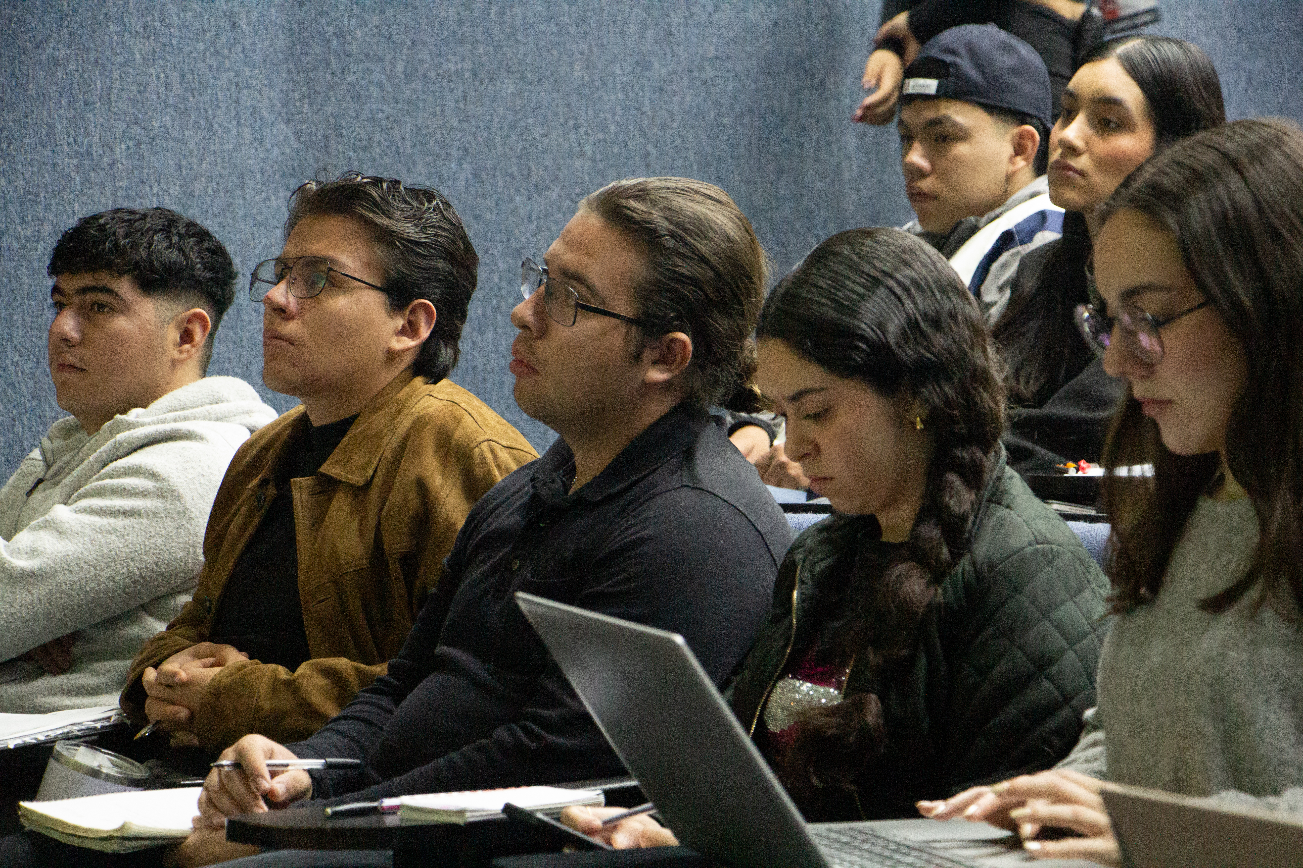 Innovación y Adaptación: Pilares del Éxito Empresarial según Abelardo Arreola Jiménez invitado de Master Class Empresarial
