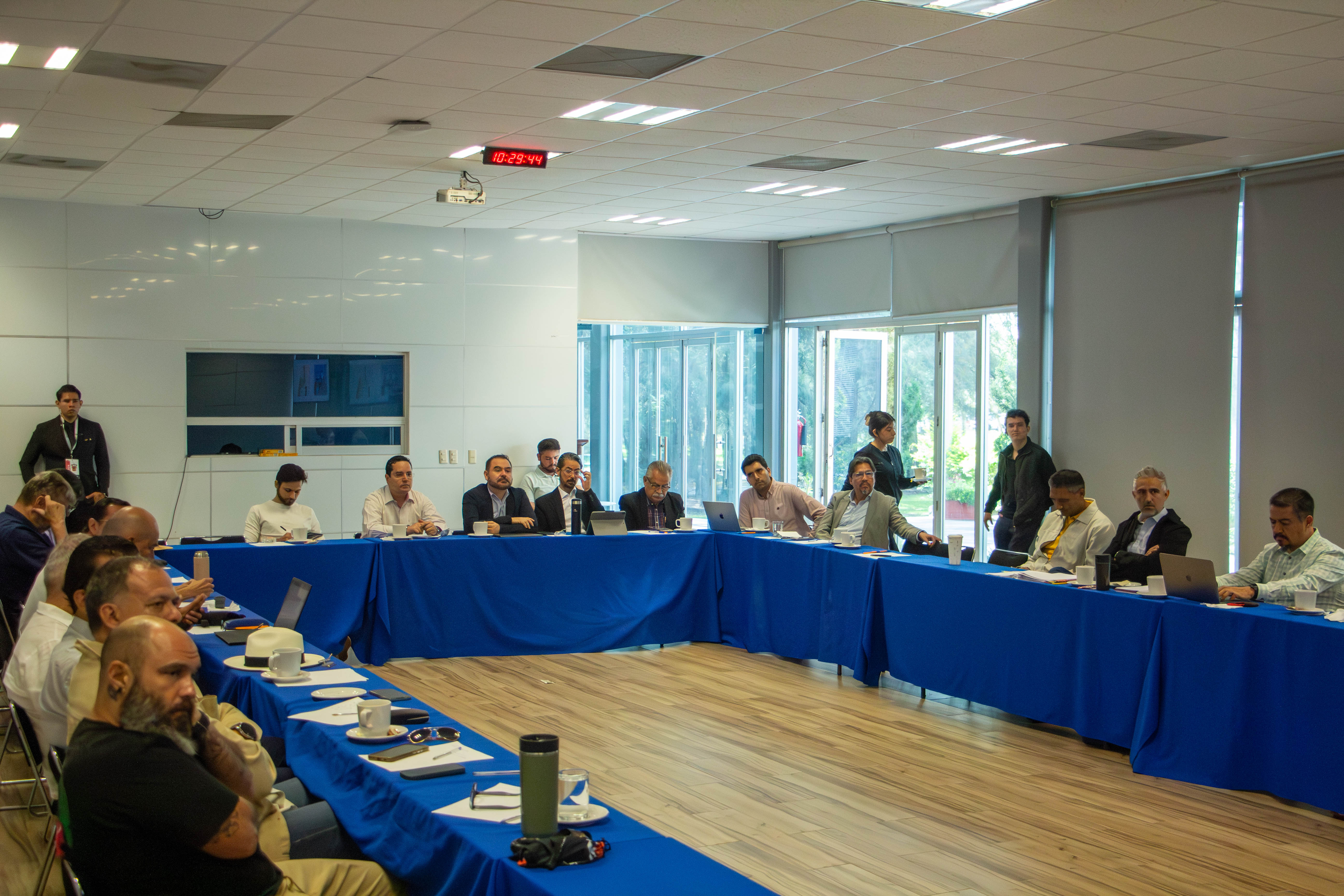 Autoridades del CUCEA reflexionan sobre masculinidades y violencia de género en jornada formativa