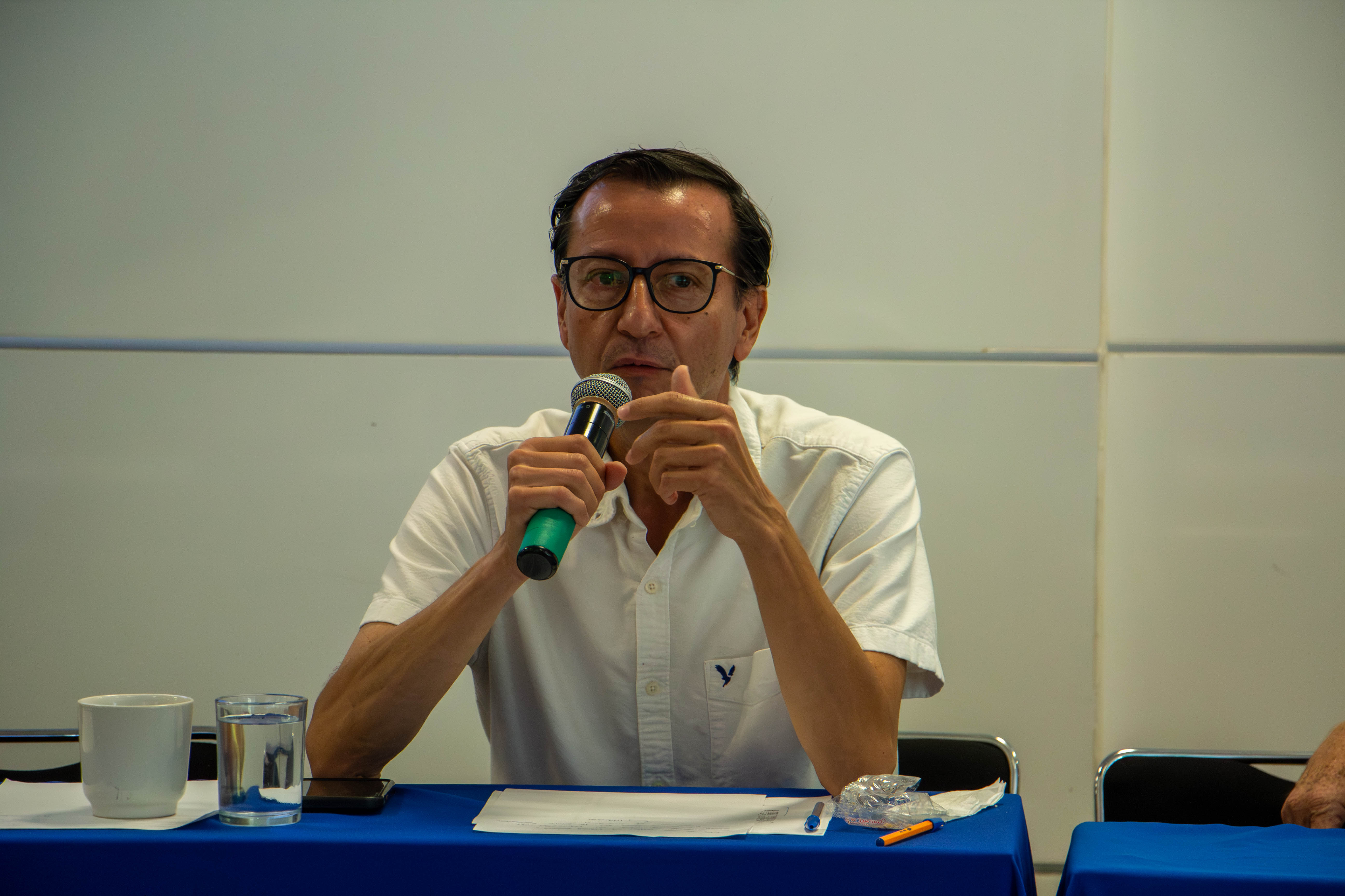Autoridades del CUCEA reflexionan sobre masculinidades y violencia de género en jornada formativa