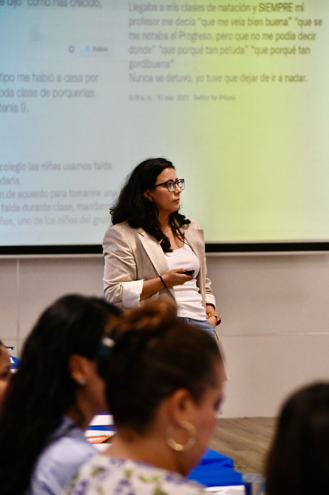 Mujeres del CUCEA Comparten Experiencias de Acoso y Desigualdad en Jornada de Reflexión